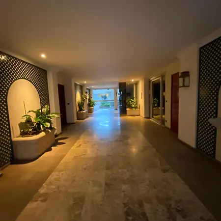 Cosy Et Arty Apartment Paris